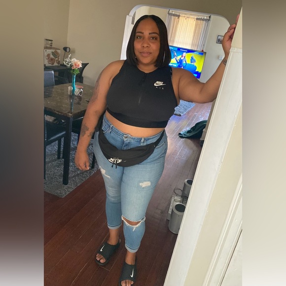 𝚂𝙷𝙾𝚆 𝚃𝙾𝙳𝙰𝚈 𝟷𝟸/𝟸 𝟷𝟷:𝟹𝟶 𝙴𝚂𝚃 - Picture 8 of 8